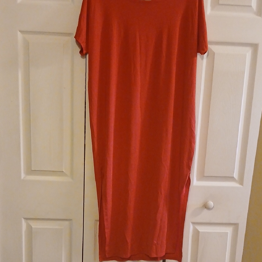 Classic Red Midi T-Shirt Dress